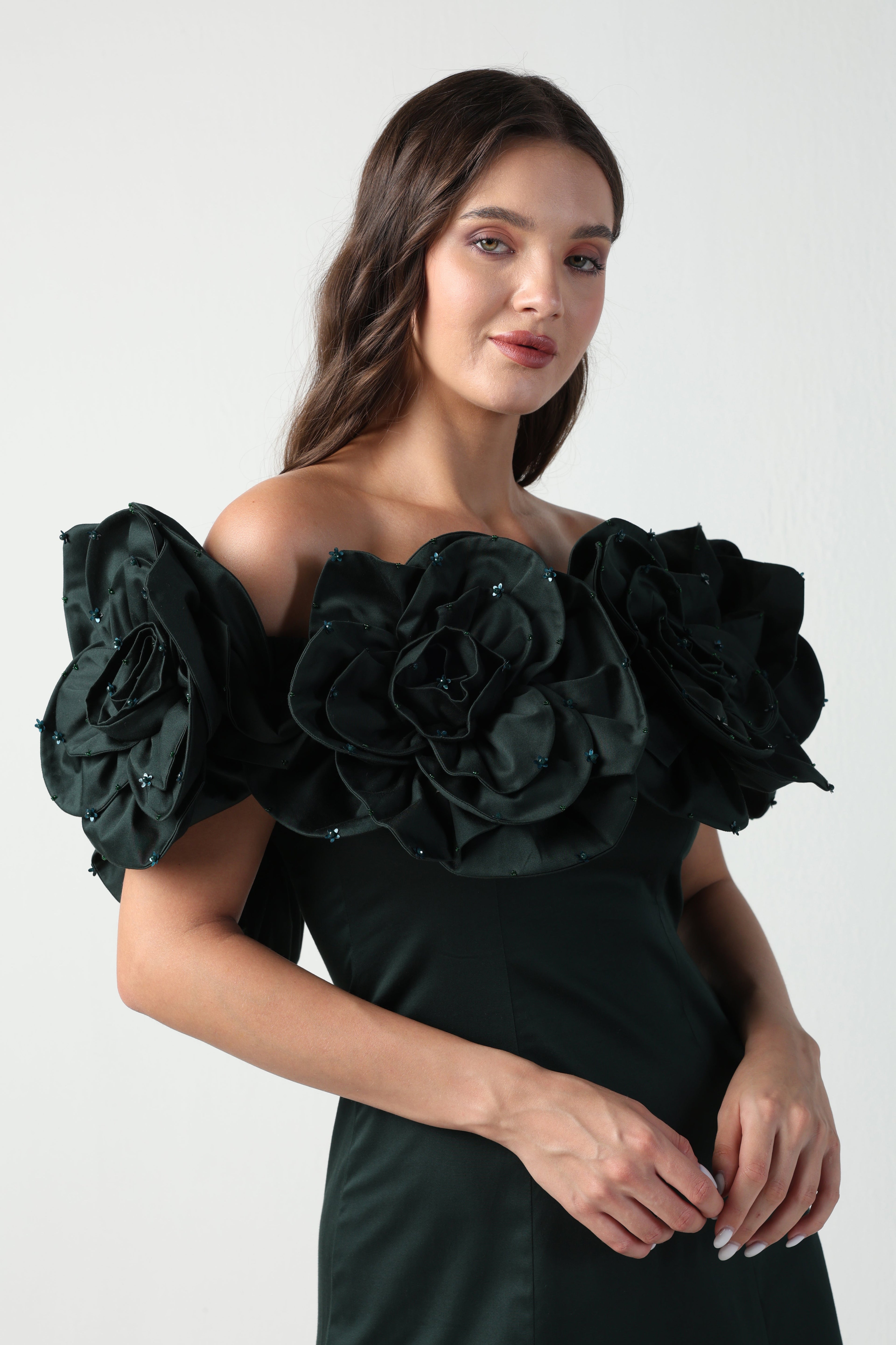 AURORA 3D FLOWER DARK GREEN OFF SHOULDER MIDI DRESS - Fllaë