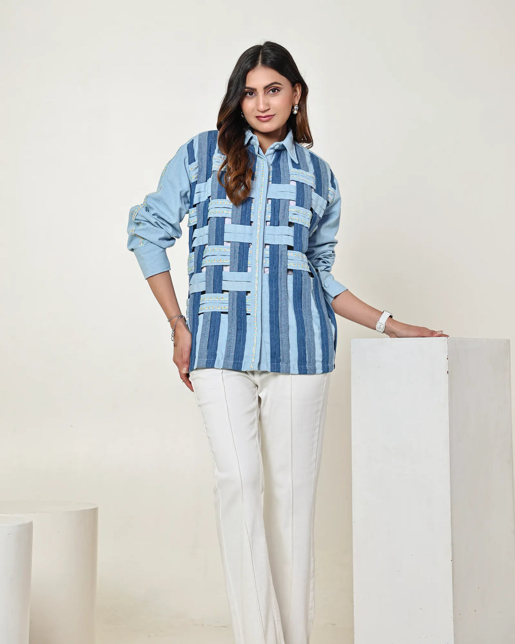 THE DARK AND LIGHT COLOR BLOCK ABSTRACT SHIRT