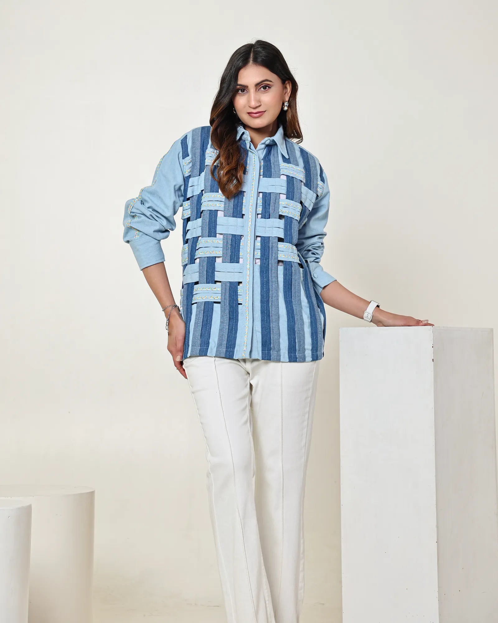 THE DARK AND LIGHT COLOR BLOCK ABSTRACT SHIRT