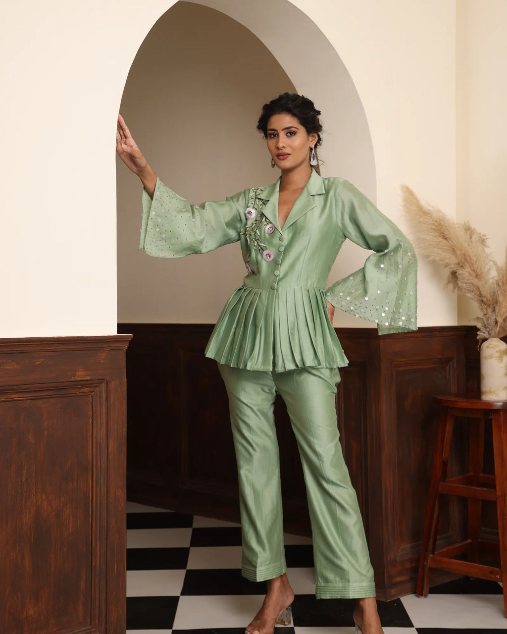Tucks Detail Kurta-Set - BloomIt