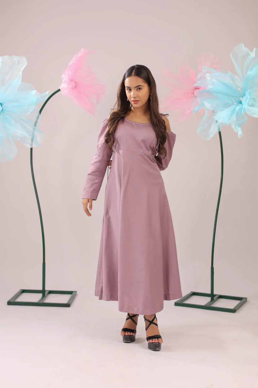 The dirty pink cold shoulder knot midi cotton dress