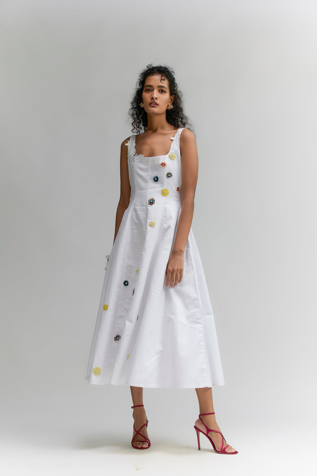 White lyla twill cotton embroidered Midi dress - Itara